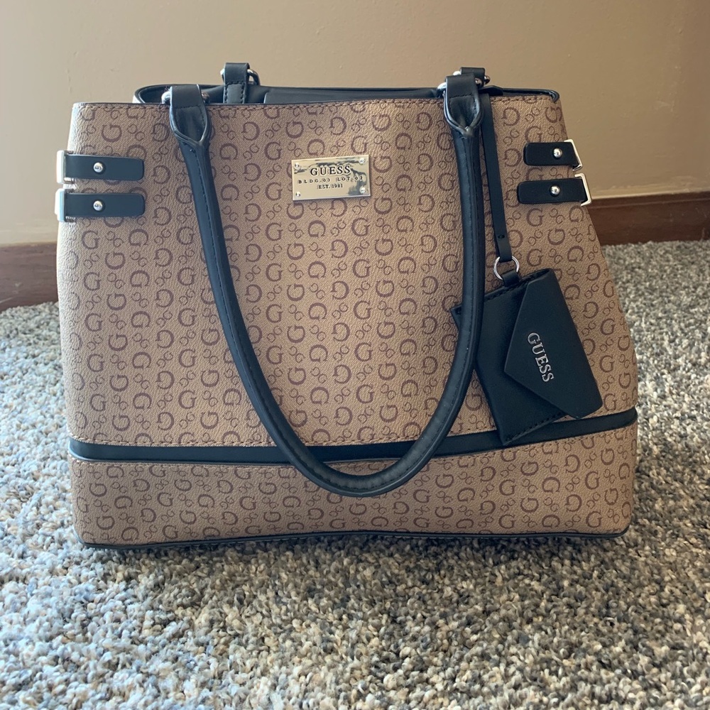 Guess purse